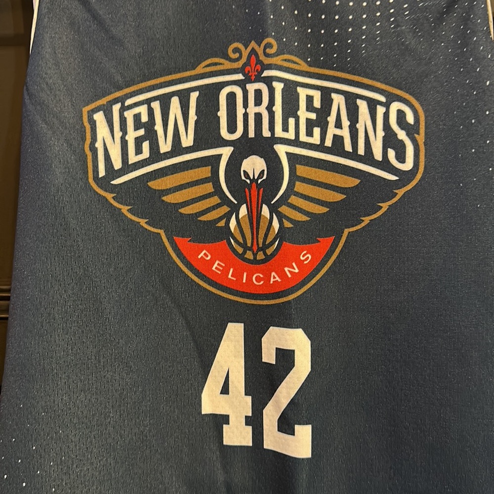 NBA New Orleans Pelicans JR sports apparel reversible jersey YOUTH S Reversible - Picture 5 of 14